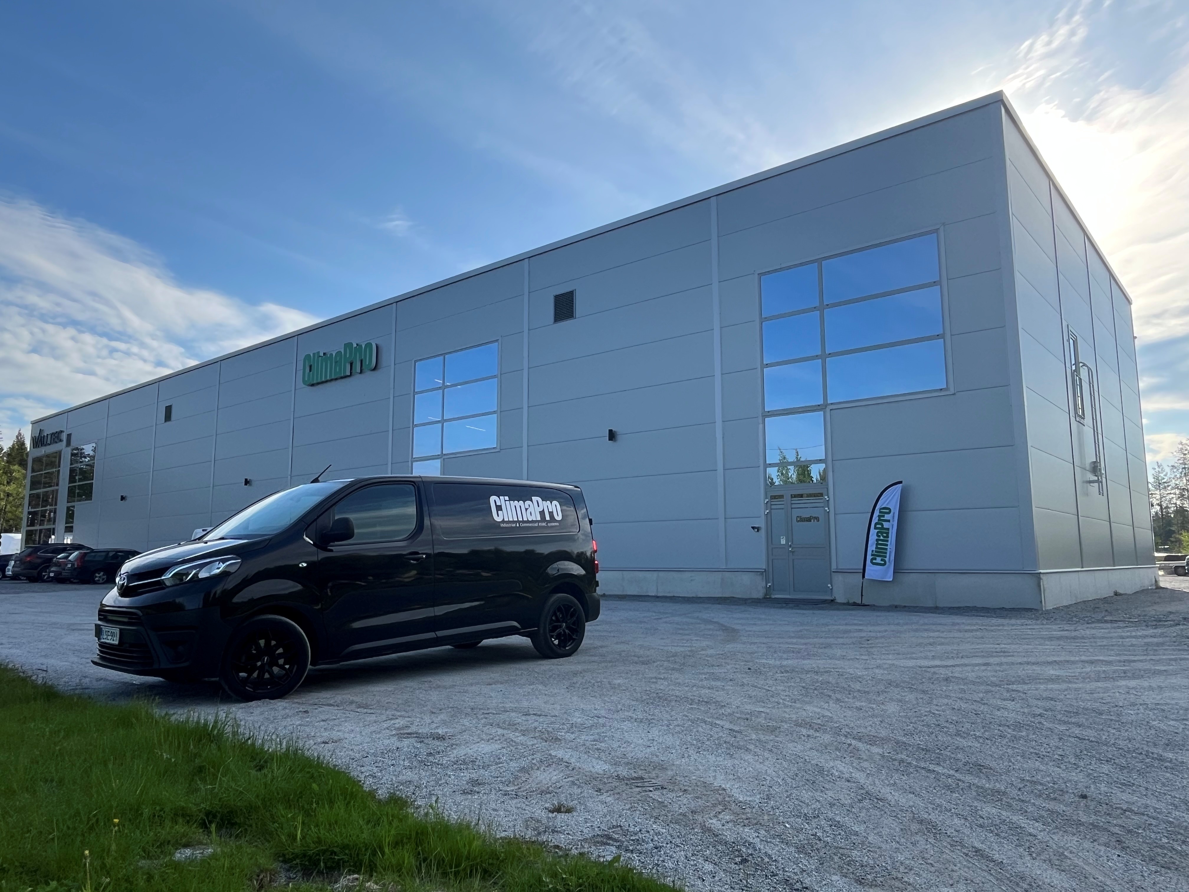 ClimaPro Oy:n tuotantohalli